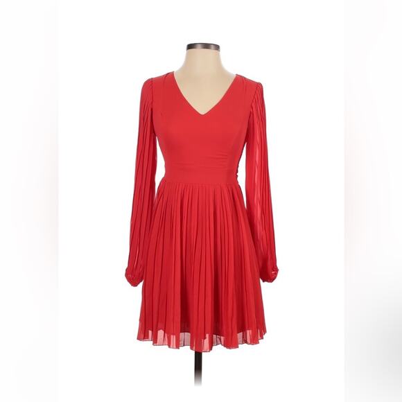 Jessica Simpson bishop sleeves and pleated red cocktail party dress, size small - Picture 1 of 7